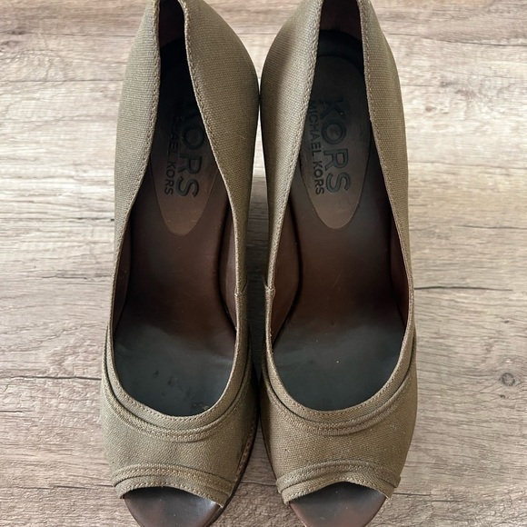 Michael Kors Green Canvas and Leather Peep Toe Wedges - Picture 2 of 6